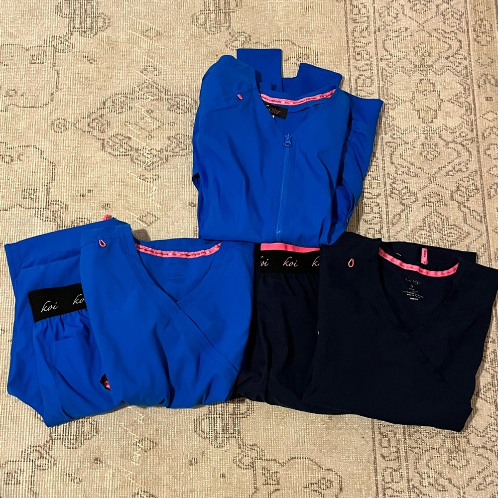 Koi yoga scrub sets size Small Tall